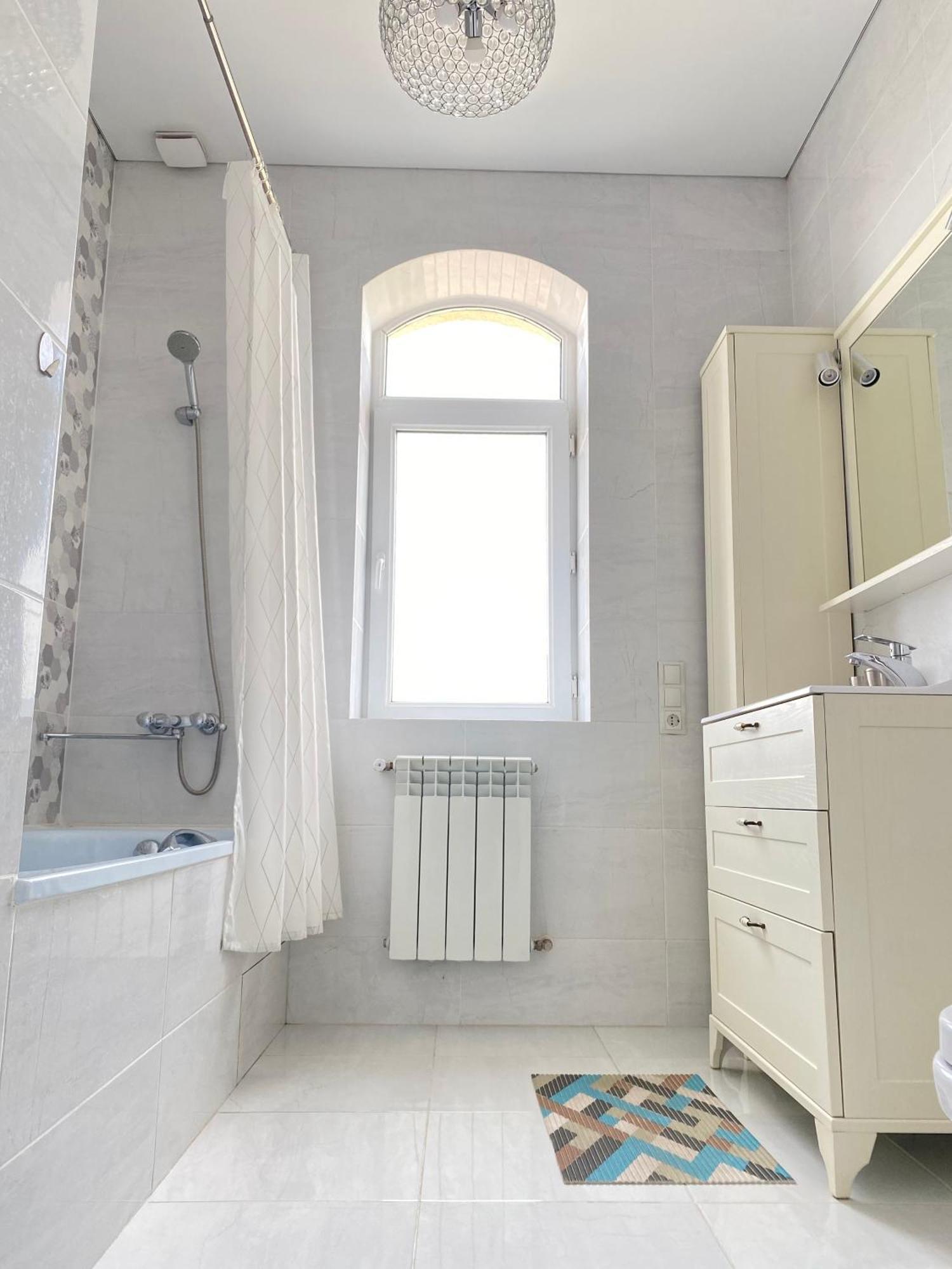 Aikol Guesthouse Privokzalnoye Bagian luar foto